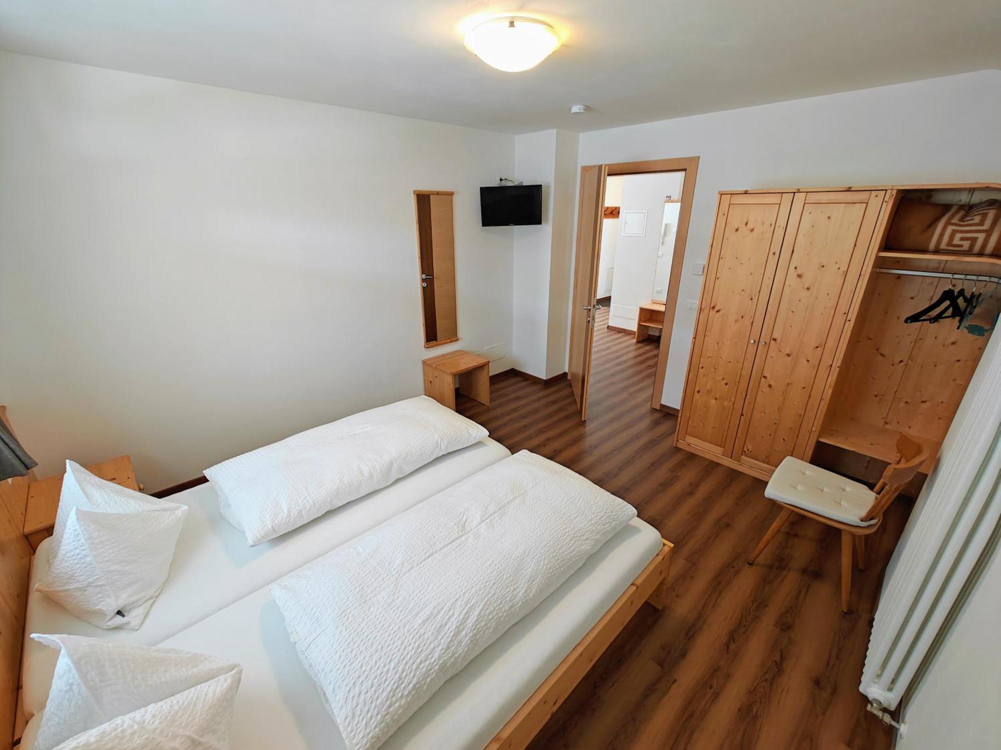 Apartments Brunella La Villa  Oda fotoğraf