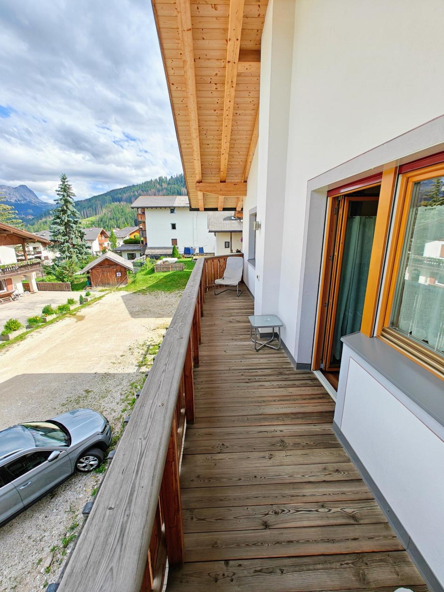 Apartments Brunella La Villa  Oda fotoğraf